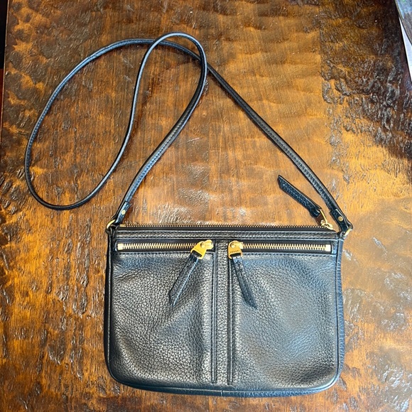 Fossil Handbags - New w/o tags Fossil Crossbody Bag